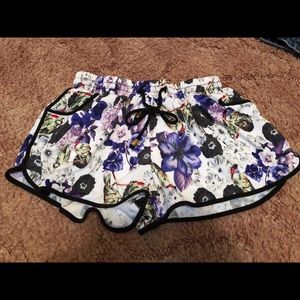 Flower print shorts